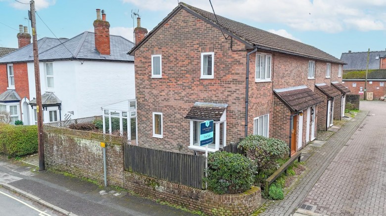 Click the photo for more details of Wellands Road, Lyndhurst, SO43