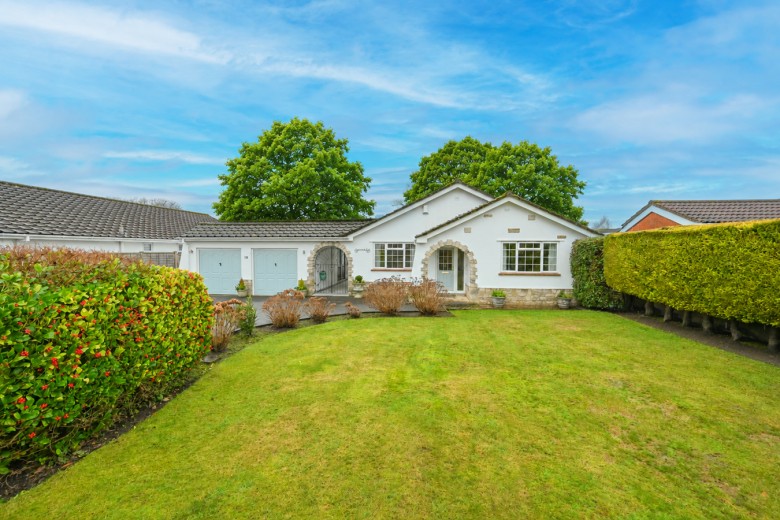 Click the photo for more details of Dewlands Way, Verwood, BH31