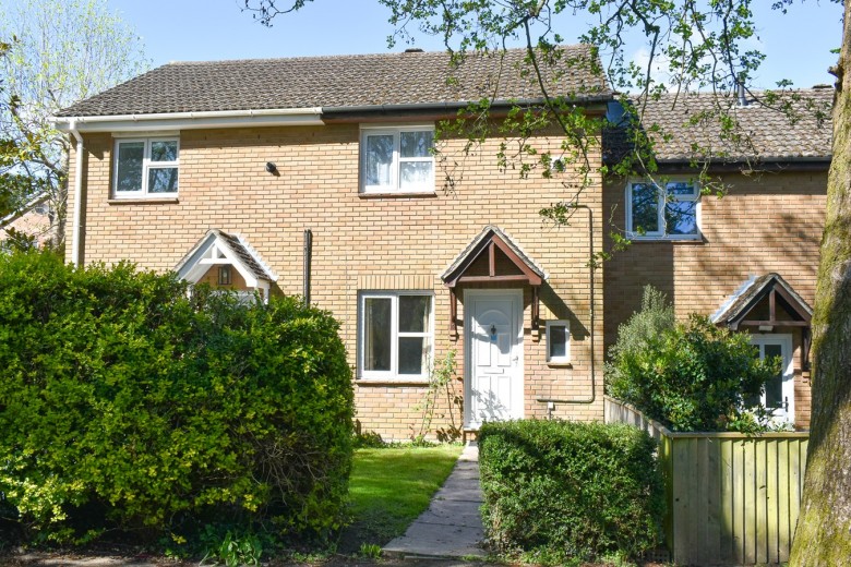 Click the photo for more details of Bankhill Drive, Lymington, Hampshire, SO41