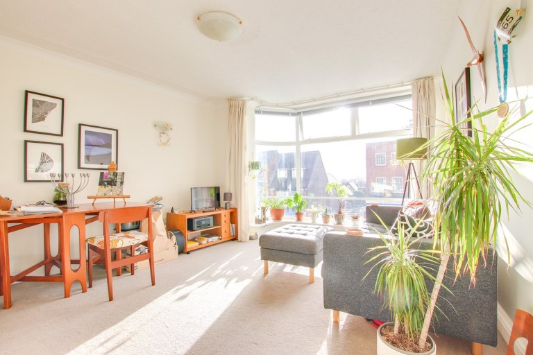 Images for High Street, Lymington, SO41