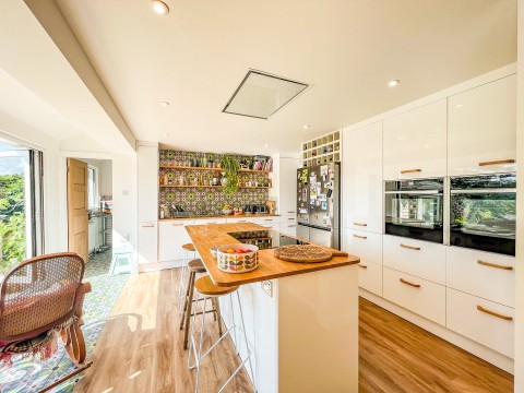 Click the photo for more details of Asten Fields, Battle, East Sussex