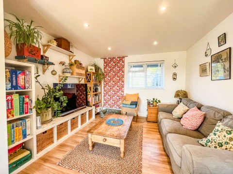 Click the photo for more details of Asten Fields, Battle, East Sussex