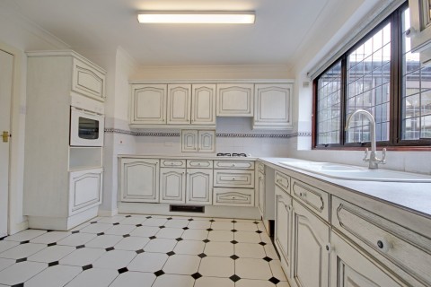 Click the photo for more details of Clough Lane, Burley, Ringwood, BH24