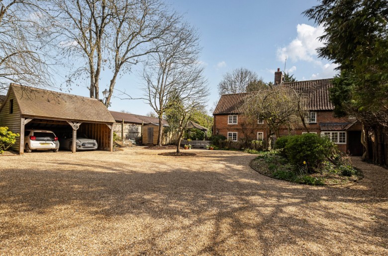 Click the photo for more details of Grange Lane, Warminster, Wiltshire