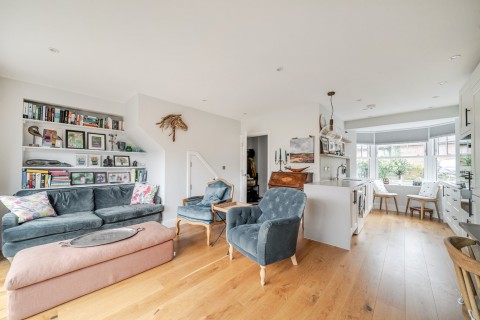 Click the photo for more details of Connaught Place, Brockenhurst, SO42