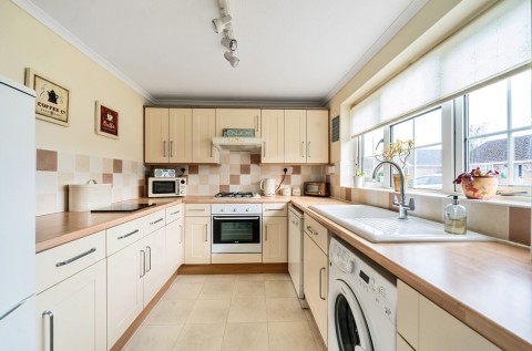 Click the photo for more details of Haywards Close, Felpham, PO22