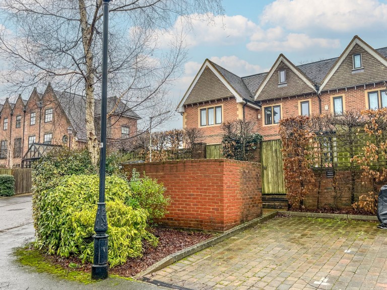 Images for Sunny Rise, Battle, East Sussex