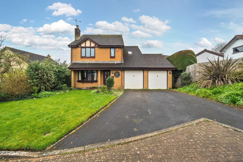 Click the photo for more details of Mendip Close, Axbridge, Somerset