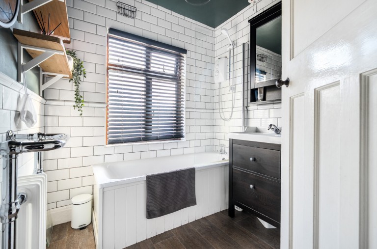 Images for Green Lane Avenue, Street, Somerset