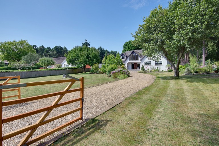 Images for Avon Avenue, Ringwood, BH24