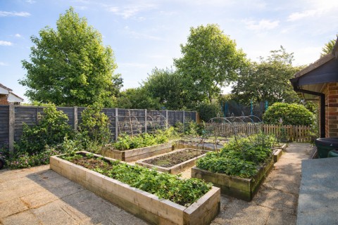 Click the photo for more details of Oberfield Road, Brockenhurst, SO42