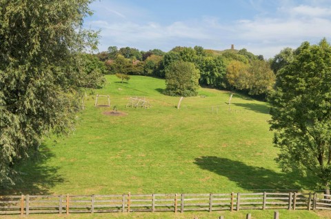 Click the photo for more details of Cinnamon Lane, Glastonbury, Somerset