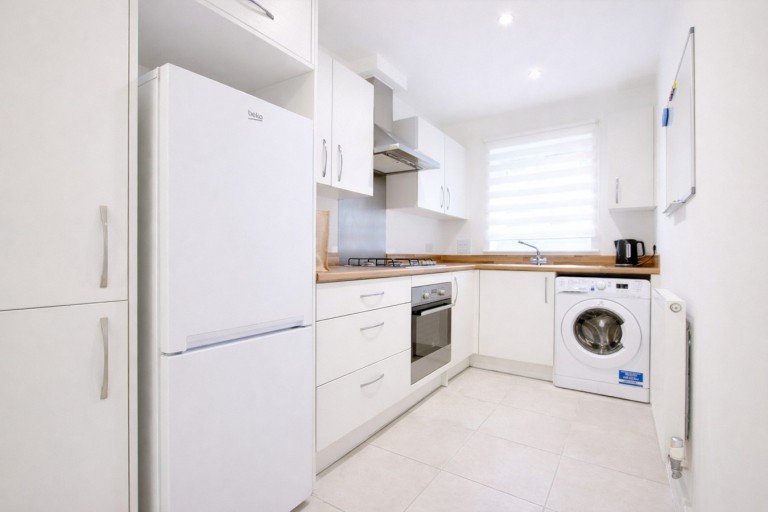 Images for Knight Gardens, Lymington, SO41