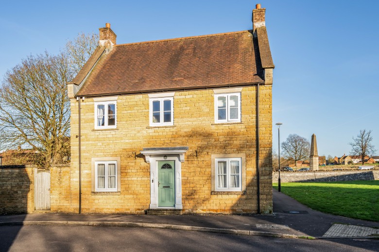 Click the photo for more details of Blackberry Close, Shepton Mallet, Somerset