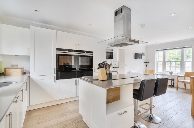 Images for 7 Holly Tree Grove, Walberton, BN18