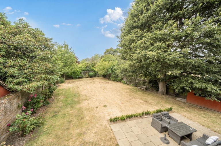 Images for 7 Holly Tree Grove, Walberton, BN18