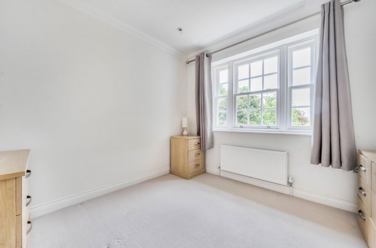 Images for 7 Holly Tree Grove, Walberton, BN18