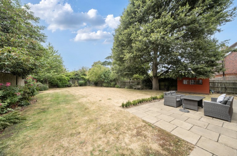 Images for 7 Holly Tree Grove, Walberton, BN18