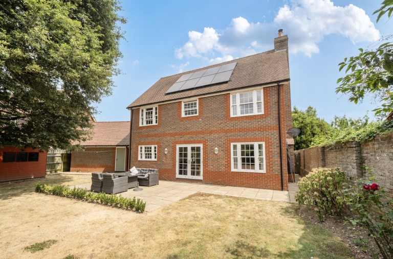 Images for 7 Holly Tree Grove, Walberton, BN18