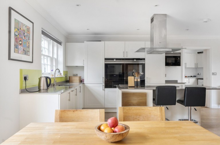 Images for 7 Holly Tree Grove, Walberton, BN18