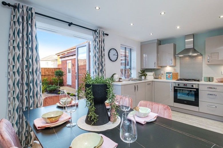 Click the photo for more details of Havant Road, Bedhampton, PO9