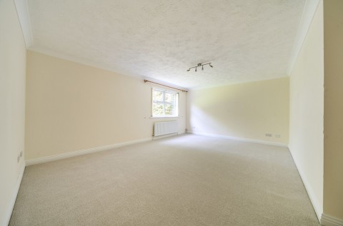 Click the photo for more details of Parchment Street, Mayfair Court, PO19
