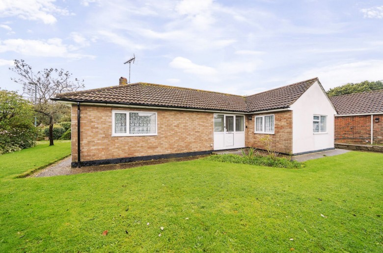 Click the photo for more details of Lindsey Court, Felpham, PO22
