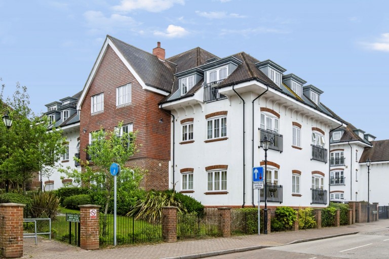 Images for Updown Hill, Woodcote House Updown Hill, RH16