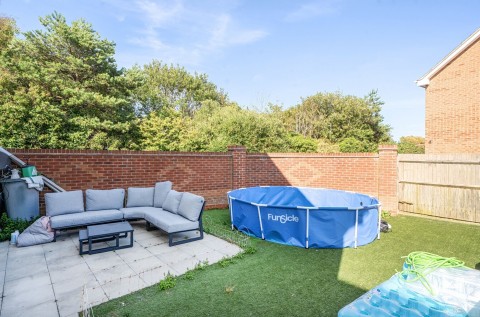 Click the photo for more details of Greenway Walk, Bracklesham Bay, PO20