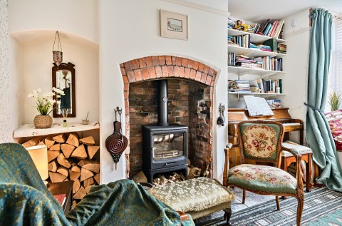 Click the photo for more details of Hill Head, Glastonbury, Somerset