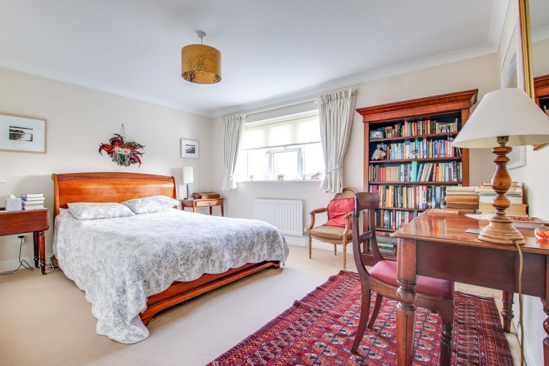 Images for Vitre Gardens, Lymington, SO41