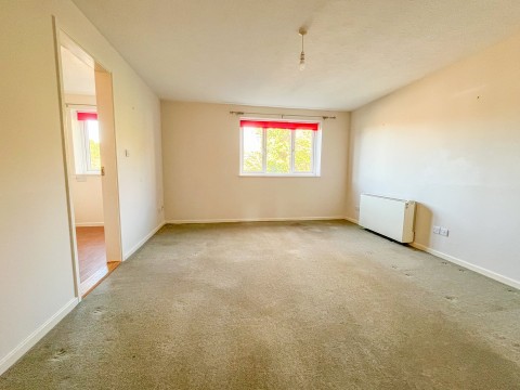 Click the photo for more details of Woodhams Close, Battle, East Sussex