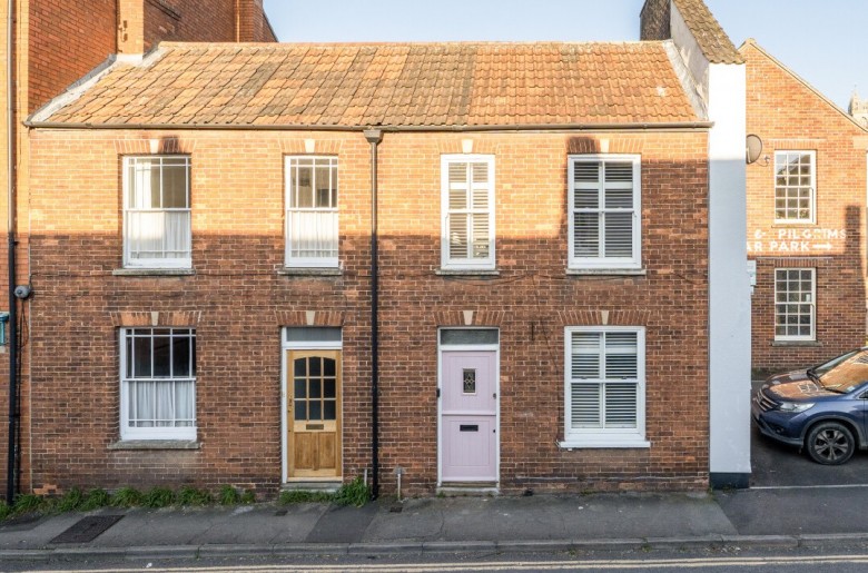 Click the photo for more details of Northload Street, Glastonbury, Somerset