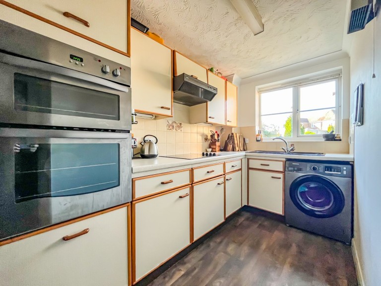 Images for Shirlea View, Battle, East Sussex