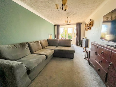 Click the photo for more details of Shirlea View, Battle, East Sussex