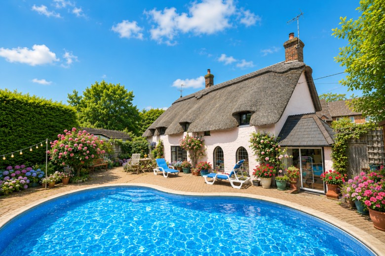 Click the photo for more details of Lilac Cottage, Southampton Road, Ringwood, BH24