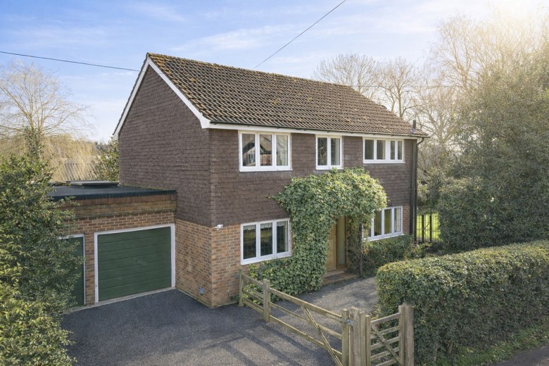 Click the photo for more details of Pages Lane, East Boldre, Brockenhurst, SO42