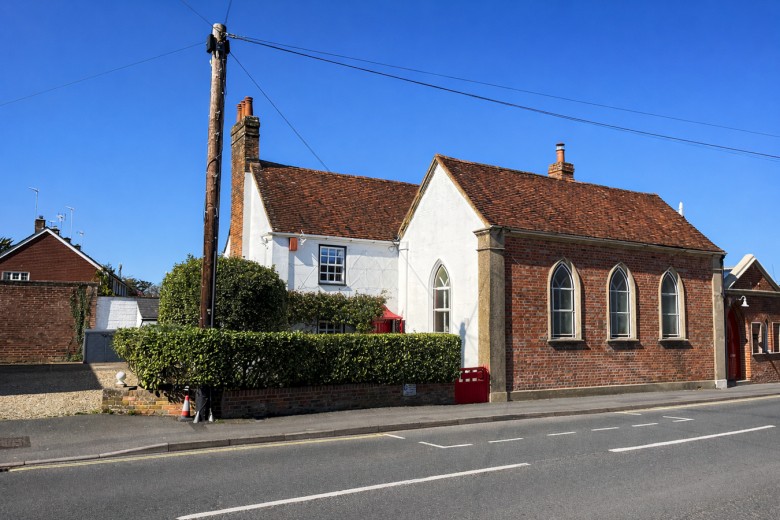 Click the photo for more details of Lyndhurst Road, Brockenhurst, SO42