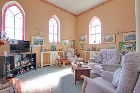Click the photo for more details of Lyndhurst Road, Brockenhurst, SO42
