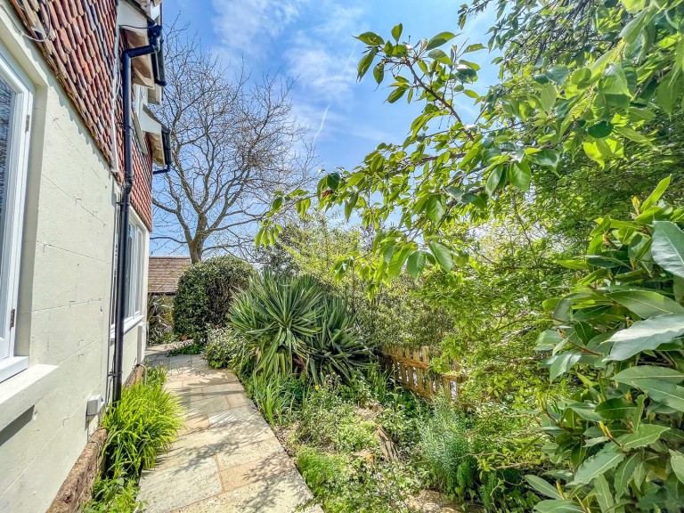 Images for Netherfield Hill, Battle, East Sussex