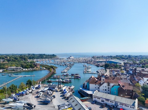 Click the photo for more details of Mill Lane, Lymington, Lymington, SO41