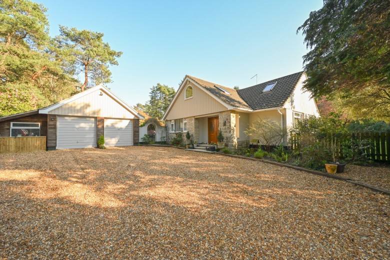 Click the photo for more details of St Ives Park, Ashley Heath, Ringwood, BH24