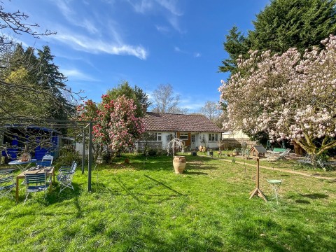 Click the photo for more details of Moat Lane, Sedlescombe, East Sussex