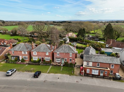 Click the photo for more details of Pilley Green, Pilley, Lymington, SO41