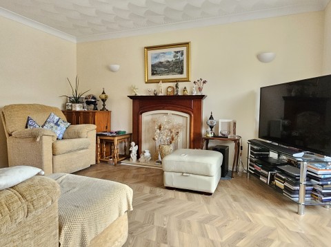 Click the photo for more details of Palmers Road, Glastonbury, Somerset