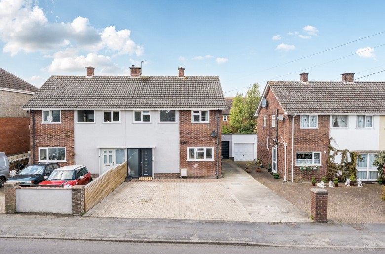 Click the photo for more details of Brooks Road, Street, Somerset