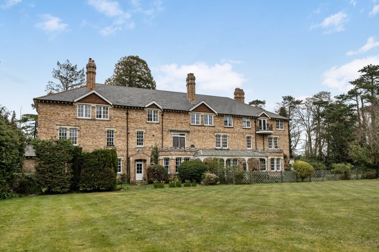 Click the photo for more details of Manchester Road, Sway, Lymington, SO41