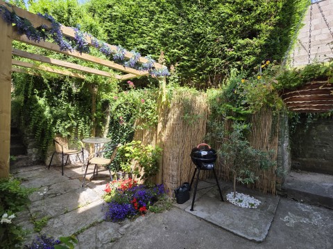 Click the photo for more details of Old Wells Road, Glastonbury, Somerset