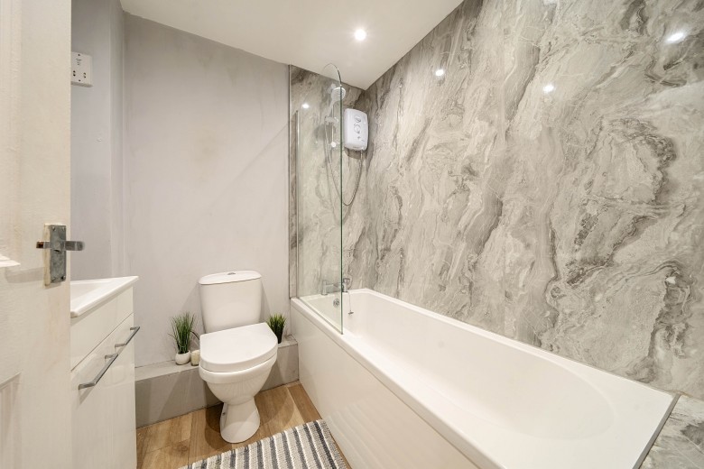 Click the photo for more details of Donnes Terrace, Castle Cary, Somerset