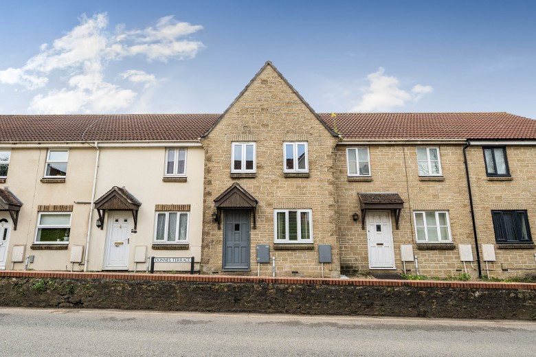 Click the photo for more details of Donnes Terrace, Castle Cary, Somerset